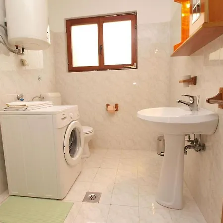 Ground Floor Retreat With Bbq * Rovinj