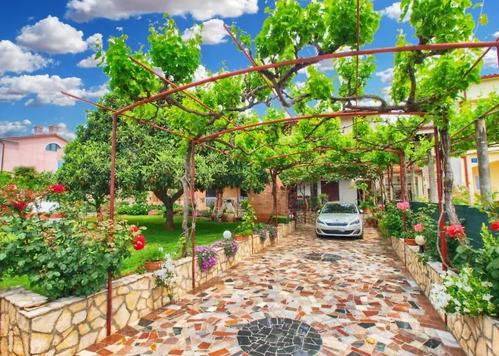 Ground Floor Retreat With Bbq Apartamento *