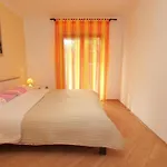 Ground Floor Retreat With Bbq Apartment Rovinj