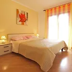 Ground Floor Retreat With Bbq Apartment *